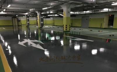 ‌旧地面翻新方案：老街街道环氧地坪涂层覆盖混凝土裂缝修复技术